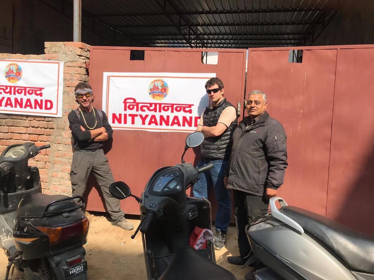 Nityanand Bed and Breakfast Allāhābād Junction Eksteriør billede